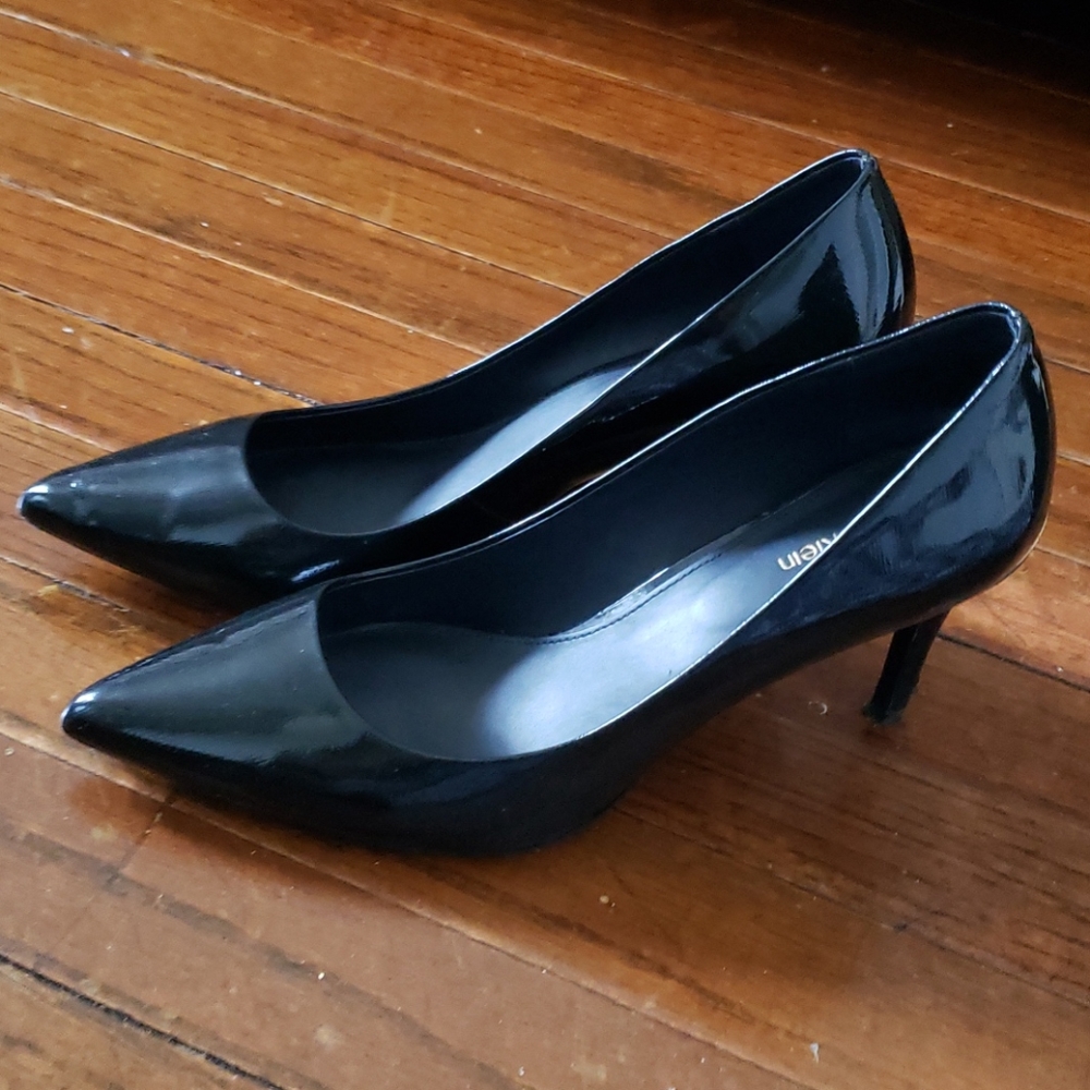 Calvin Klein Gayle Pumps - Picture 6 of 9